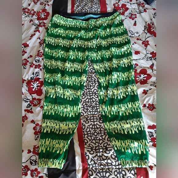 Tomboy Peekaboo PJ Jogger - Picture 1 of 3